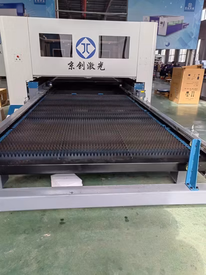 Fournisseur de la Chine 3015 Cutter 1000W 1500W 2000W 3000W 4000W 8000W Fer Aluminium Acier Inoxydable Tôle CNC Prix de la machine de découpe laser à fibre